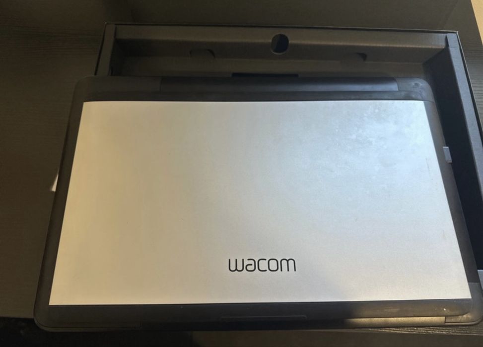 Wacom Cintiq 13HD Mesa Digital