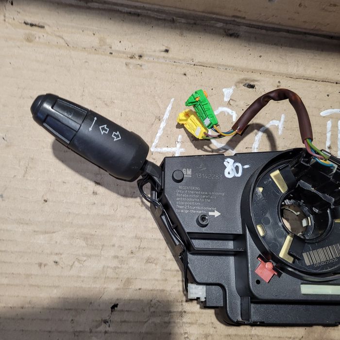 Przełącznik zespolony pająk manetki opel Corsa D 2008r