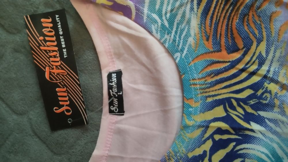 Продам жіночі футболки