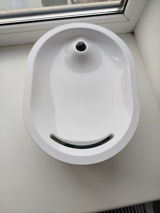 Бездротова поїлка для тварин