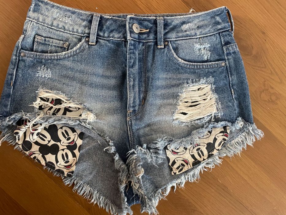 Dżinsowe krótkie spodenki Disney xs