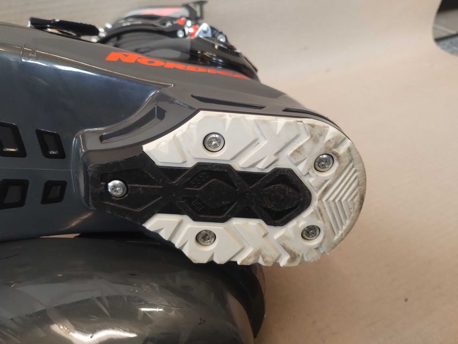 buty narciarskie Tecnica  speedmachine 110 x 26,5 40 / 41 bdb