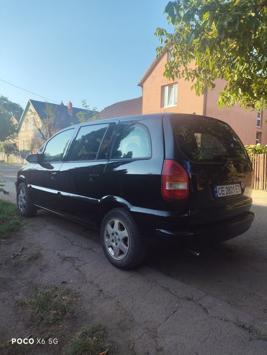 продам машину Opel Zafira