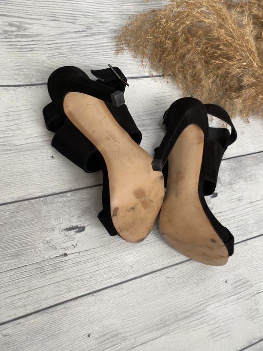 Красивые, оригинальные нарядные босоножки Zara размер 38,5-39,