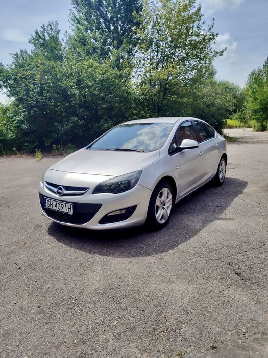 Opel Astra 1.4 benzyna salon Polska