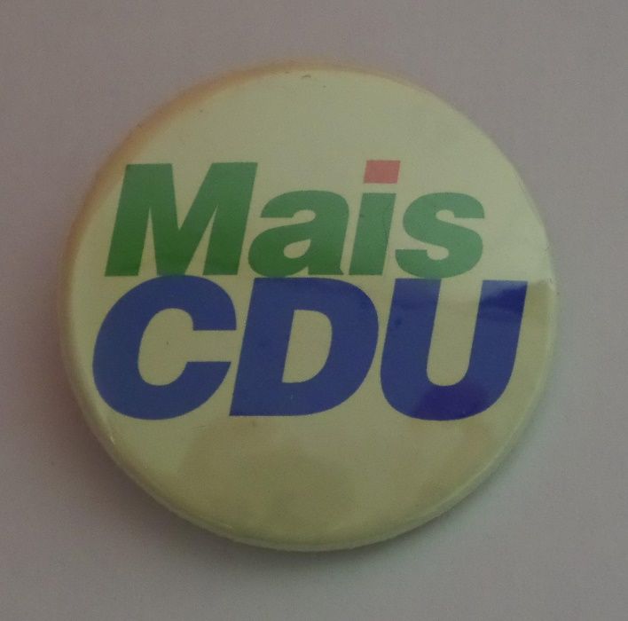 Coleccionáveis diversos - pin's, crachats e outros