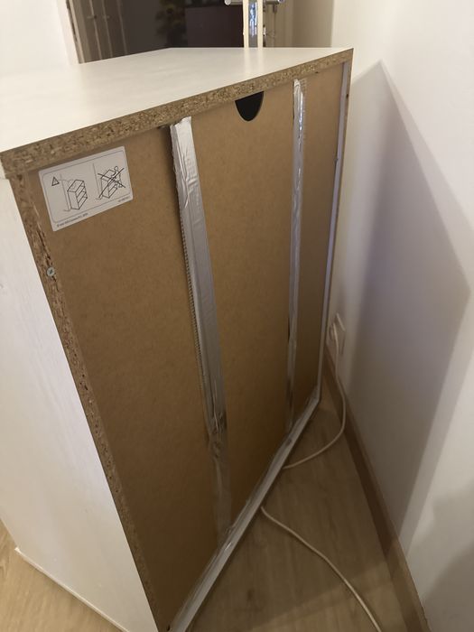 Movel com portas BORGSJÖ