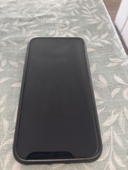 iPhone 11  128GB Desbloqueado - usado