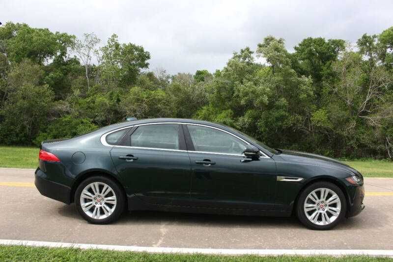 2017 Jaguar XF Premium