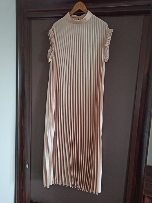 Sukienka Sylwestrowa plisowana nowa XL