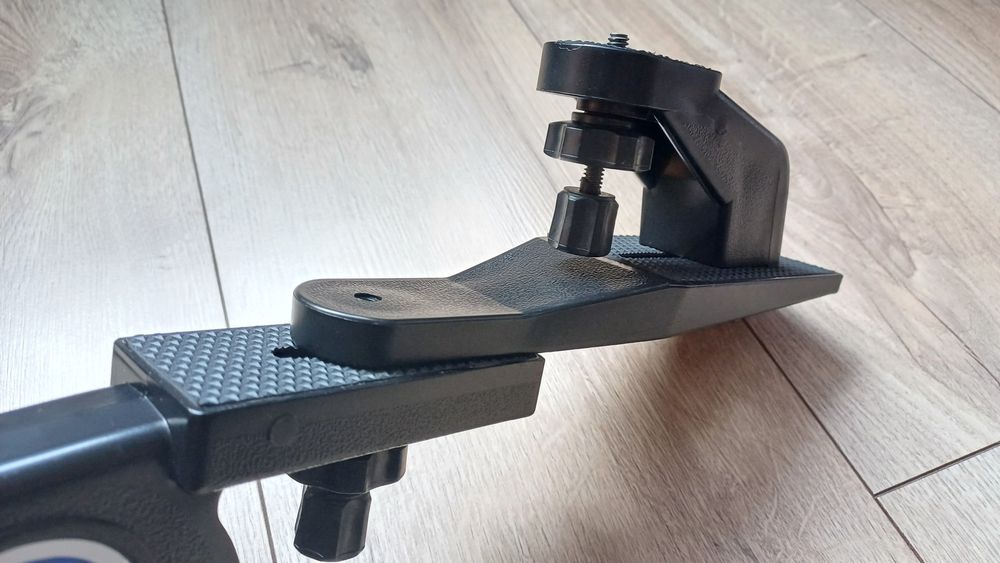 Uchwyt do kamery | aparatu - naramiennik - nowy