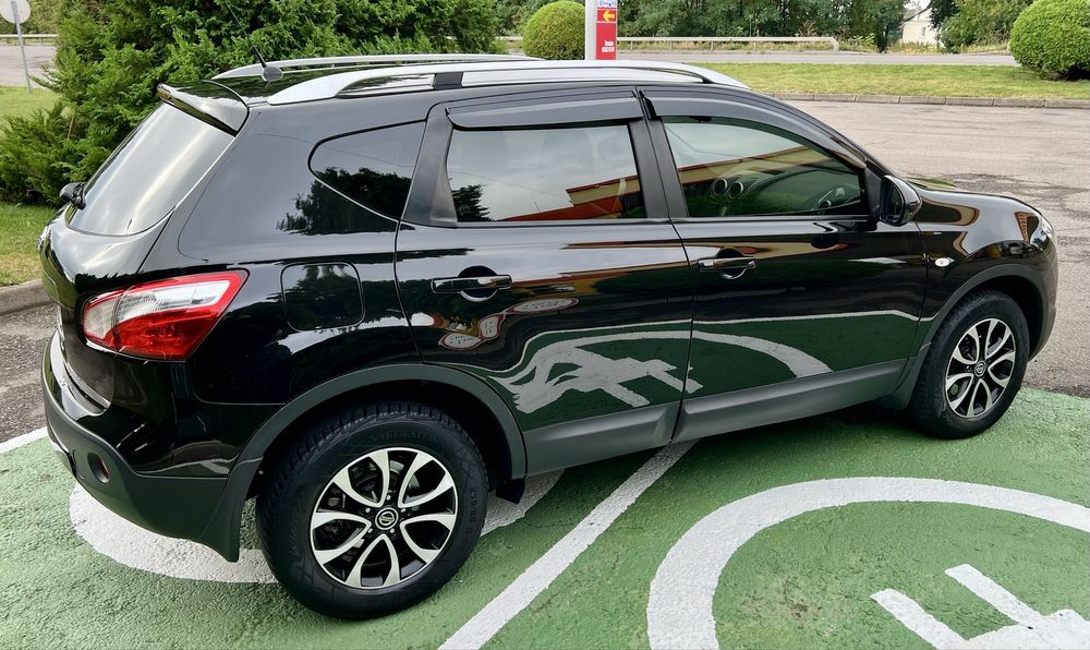 Продам Nissan Qashqai 1.5 d 2012 року