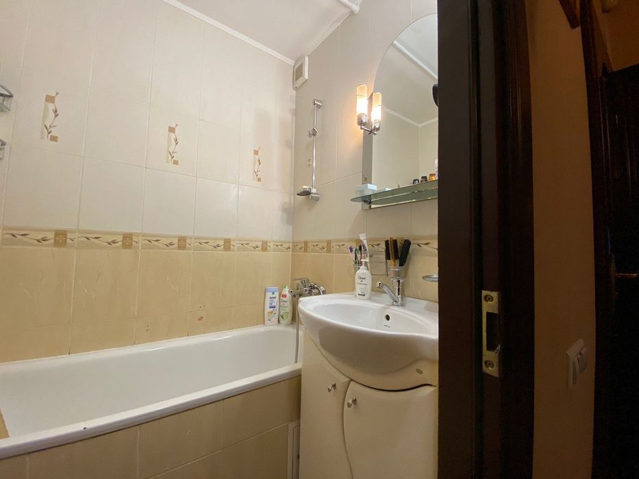 %Трикімнатна квартира на Грушевського