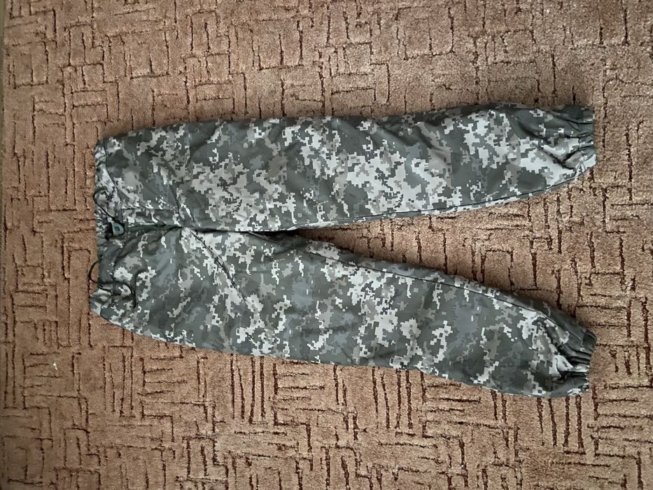 Продам штаны пиксель +китель