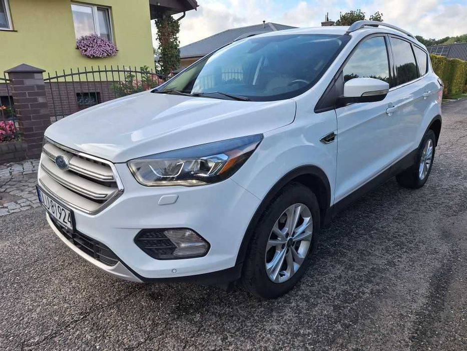 Samochod ford kuga