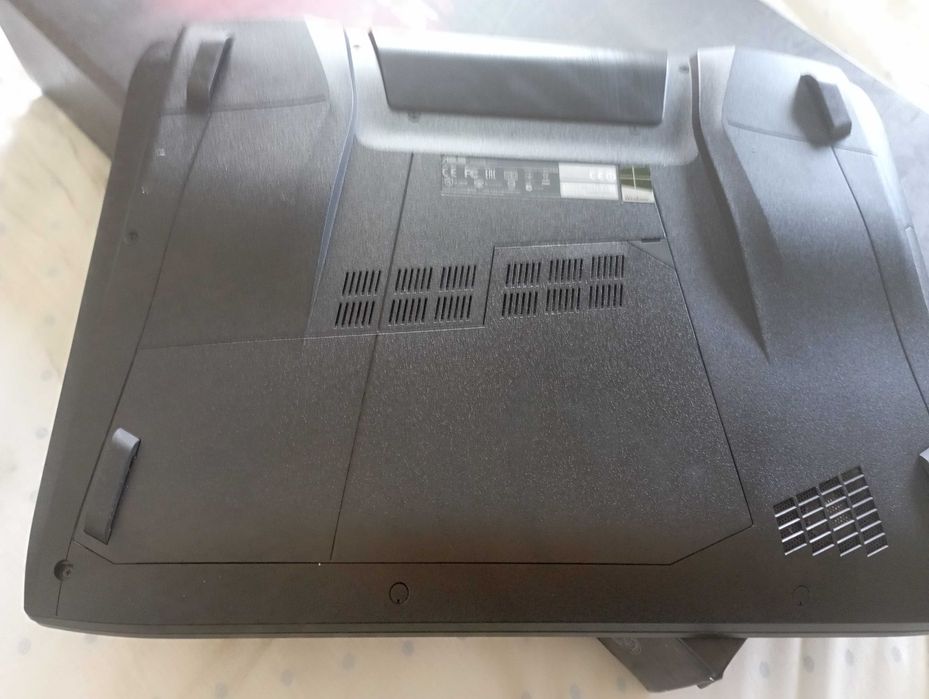 Portátil ASUS ROG
