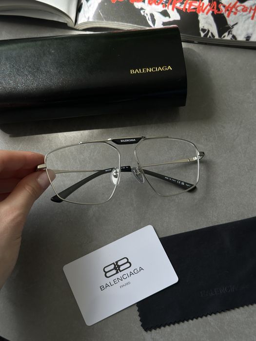 Окуляри брендові Balenciaga