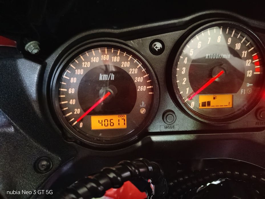 Kawasaki z 750 s.2005 року.