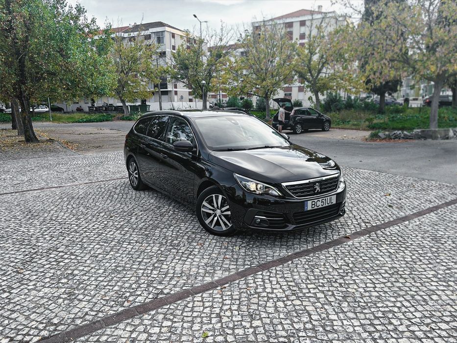 Peugeout 308 SW 1.5 HDI ALLURE 130 CV Tecto panorâmico!!