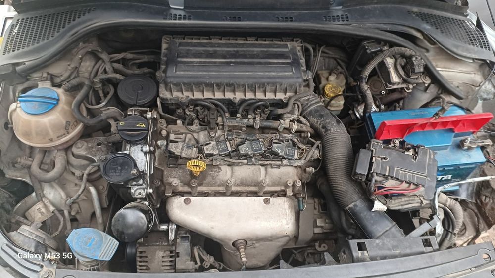 четверть стекло кузов шкода рапид SKODA RAPID