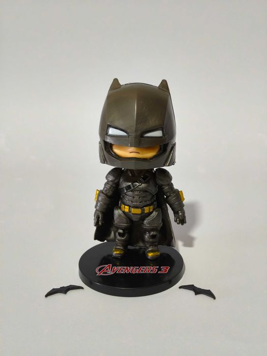 Figura Batman c/ Acessórios (DC) – 11cm (Cabeça Articulada)