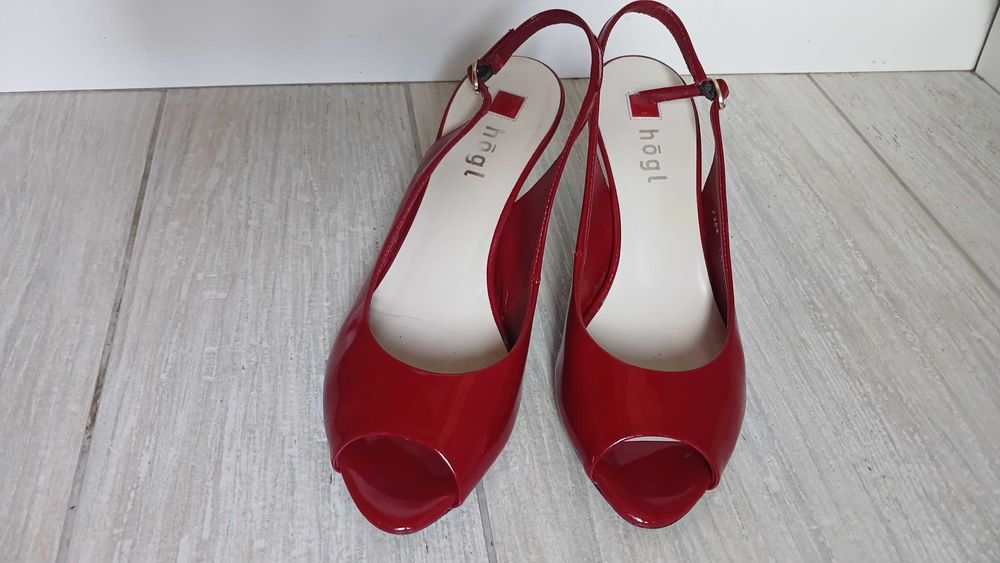 Туфли-лодочки Hógl вишневые 37 р. Лаковая кожа