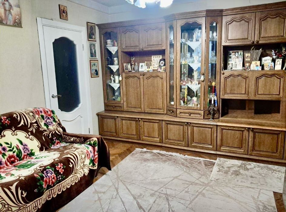 Продаж 2-кім. кв. 46 м.кв., вул. В. Великого