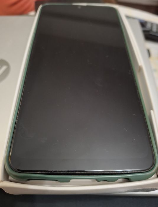 Telemóvel Samsung Galaxy A20s em bom estado