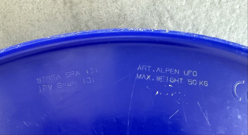 Большая тарелка для катания с горок диаметр 60 см