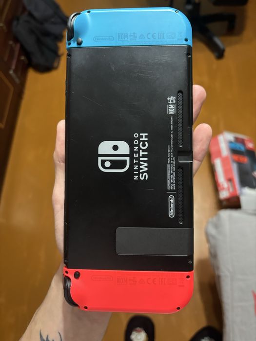 Nintendo Switch v2 + 128GB + повний комплект
