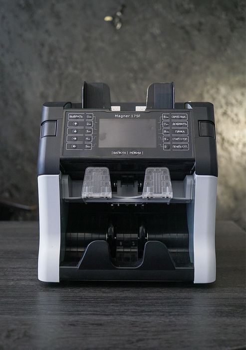 Лічильник сортувальник банкнот Магнер 150. Kisan newton. Magner 165