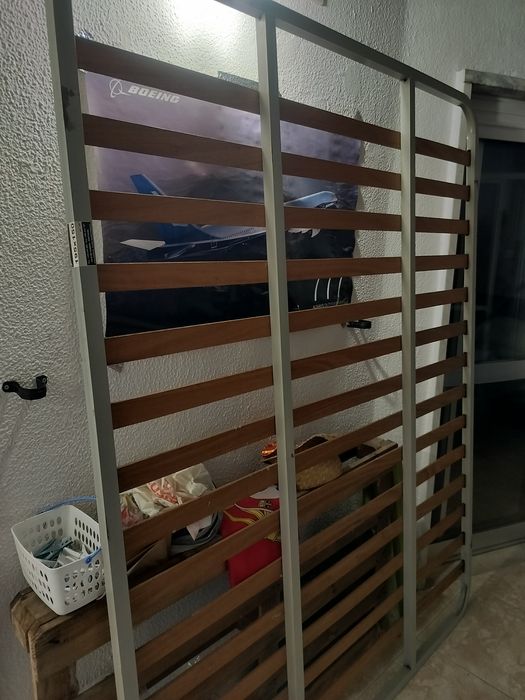 Estrado cama com pernas