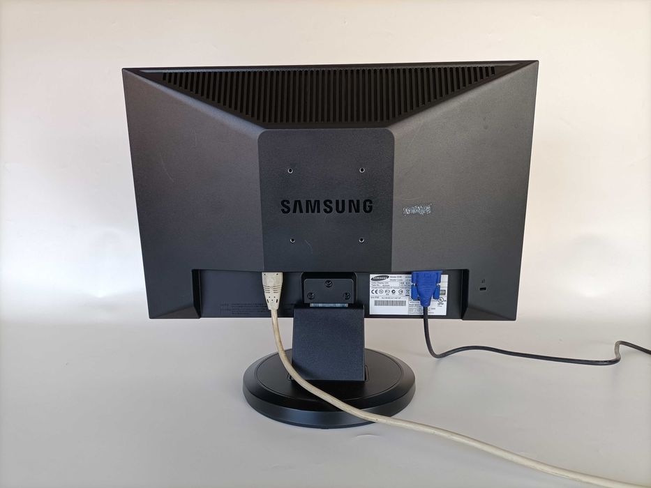 Monitor Samsung 923NW de 19 polegadas