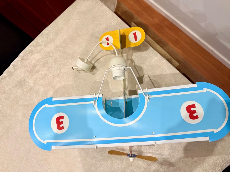 Candeeiro de Teto Avião Kids