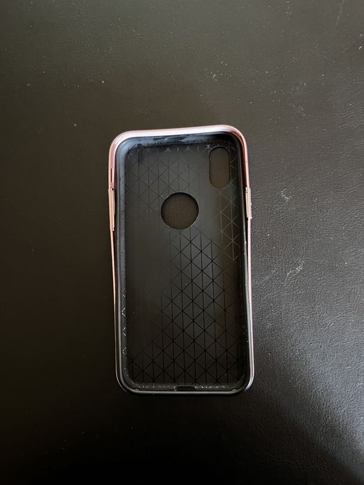 Capa Iphone X plastico preto e rebordo rosa com suporte