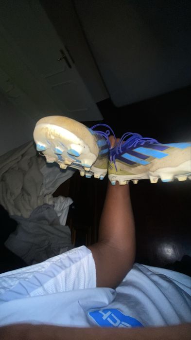 Chuteira de futebol adidas crazy fast x Messi