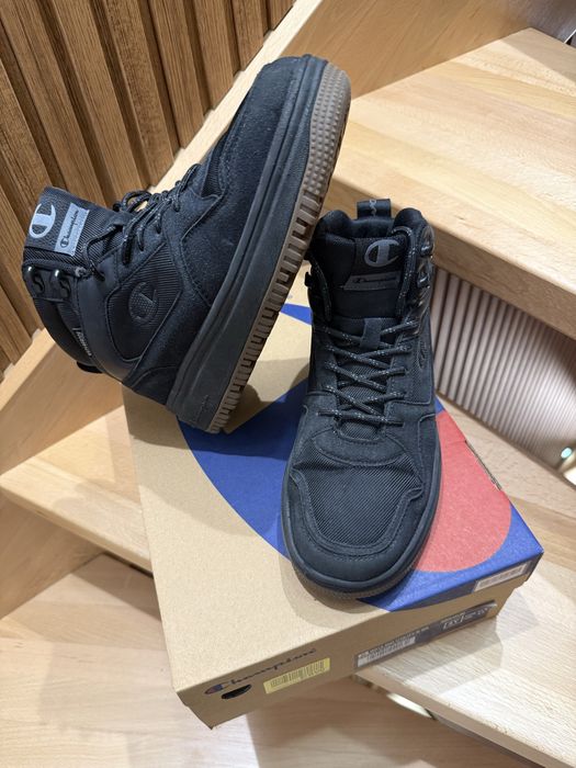 Buty dziecięcy Champion zimowe  rozmiar 37.5 cm