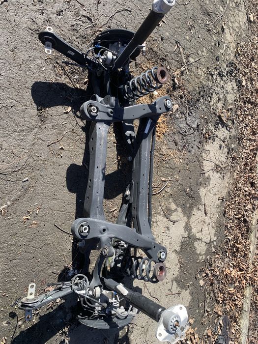 Підрамник jeep cherokee рест 2019р