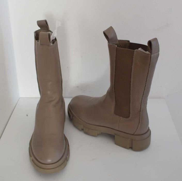 Copenhagen Botki damskie wysokie skórzane 39 beżowe