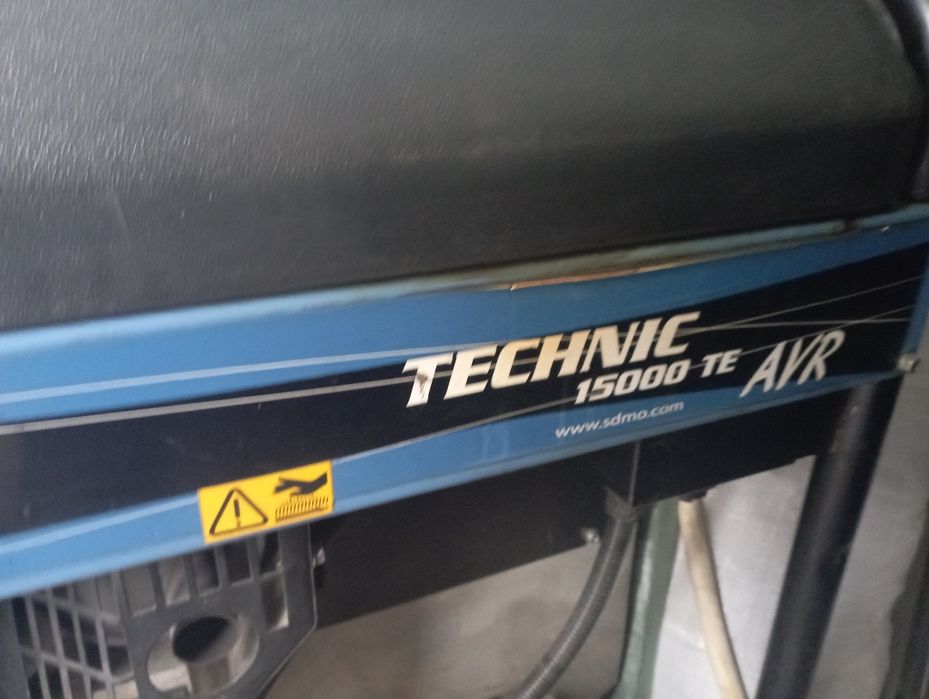 Бензогенератор (электростанцигініратор SDMO Technic 15000 TE AVR C 13