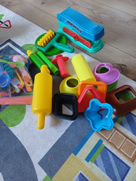 Zestawy do zabawy playdoh