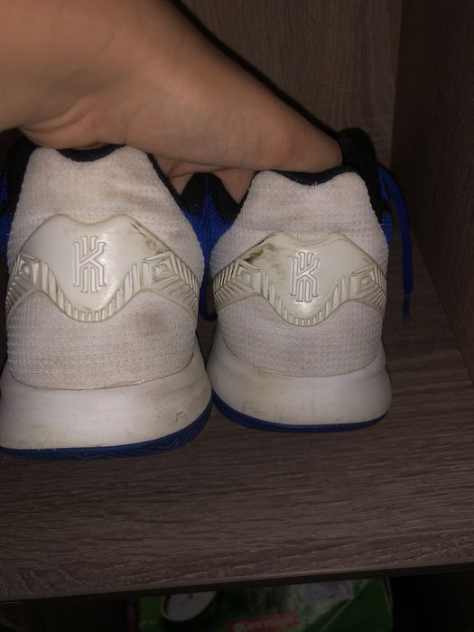 Кросівки для баскетболу Nike Flytrap Kirye розмір 38-39(24см)