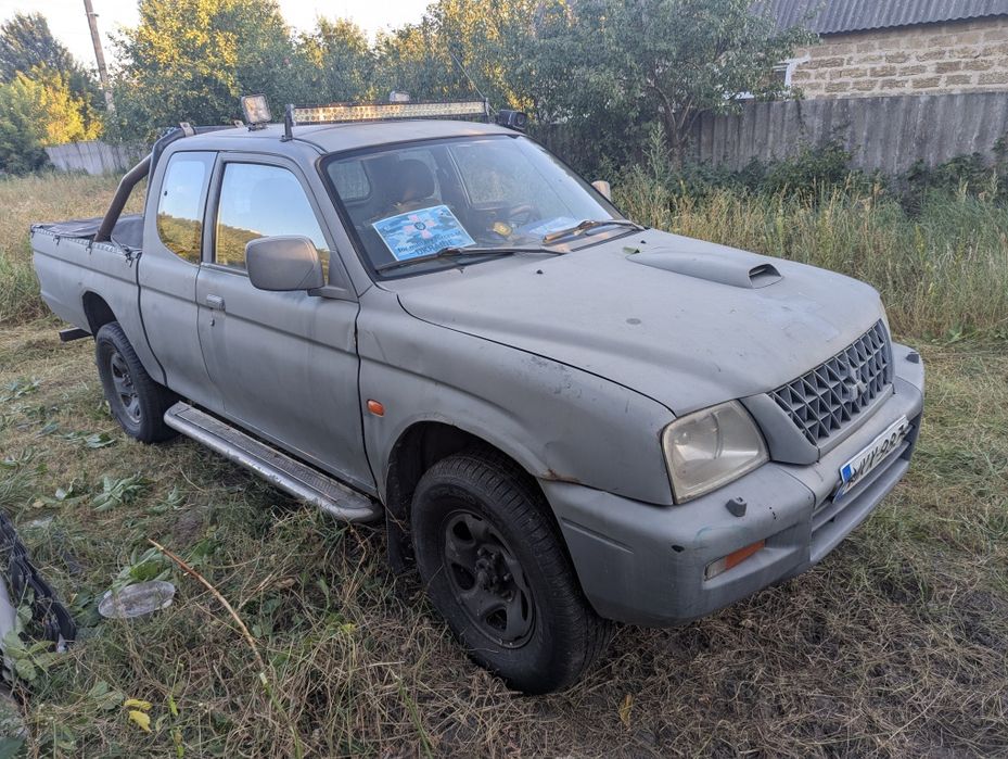 Mitsubishi L200 2003 року