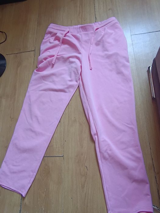 Spodnie rozm. XL. Nowe
