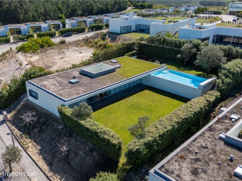 Moradia T4 com jardim e piscina no Resort Bom Sucesso, Óbidos