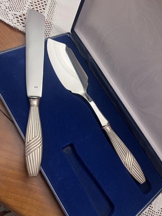 Talheres inox e prata491759166460405760