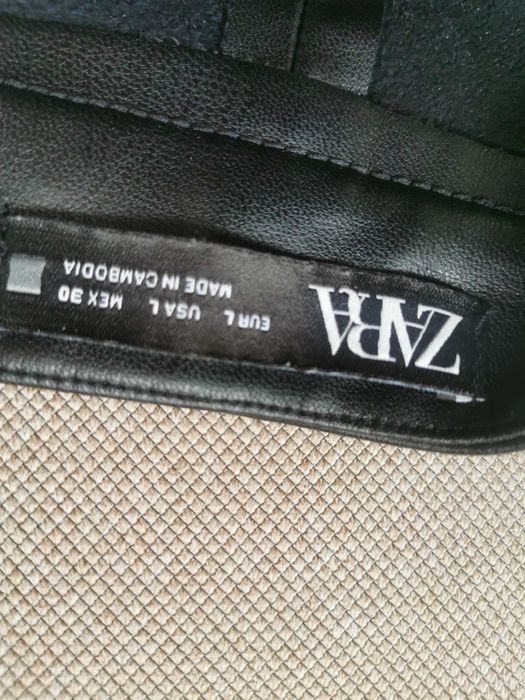 Spodnie damskie eko skóra Zara rozmiar L