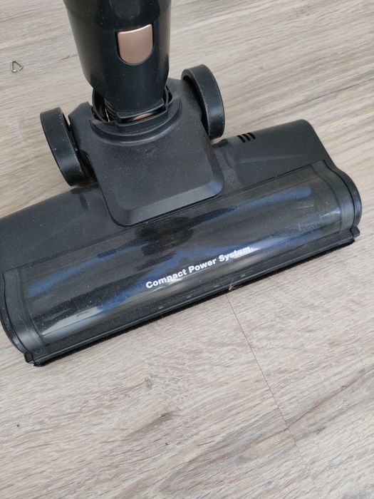 Odkurzacz pionowy Eldom