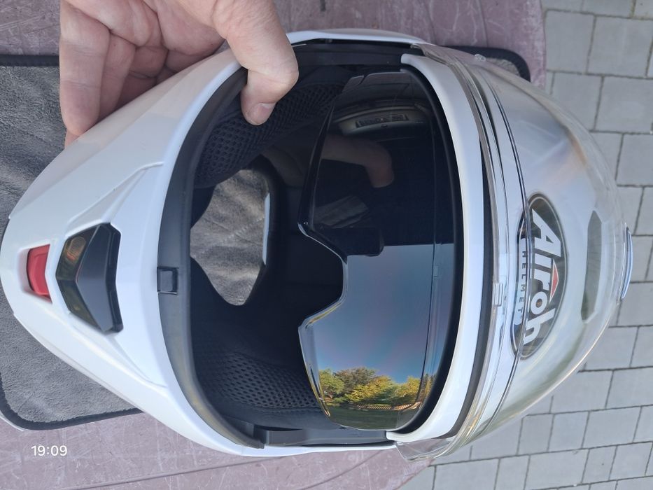 Kask motocyklowy Airoh Rev 19 XL + Intrecom