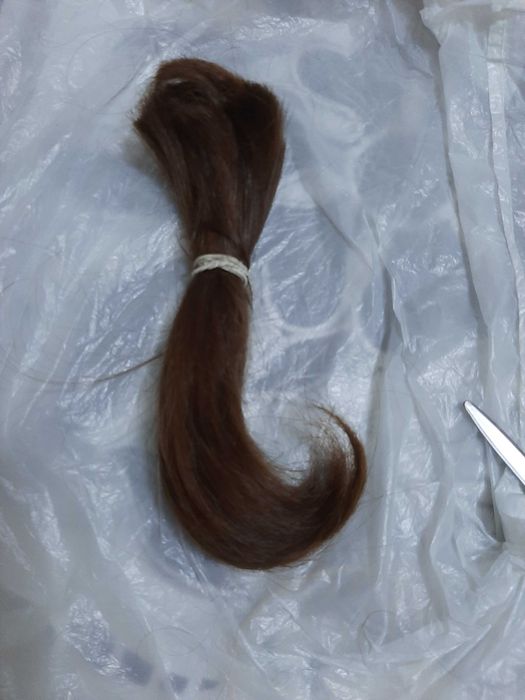 Włosy dziewicze naturalne ciemny blond - 42 gram, 23 cm